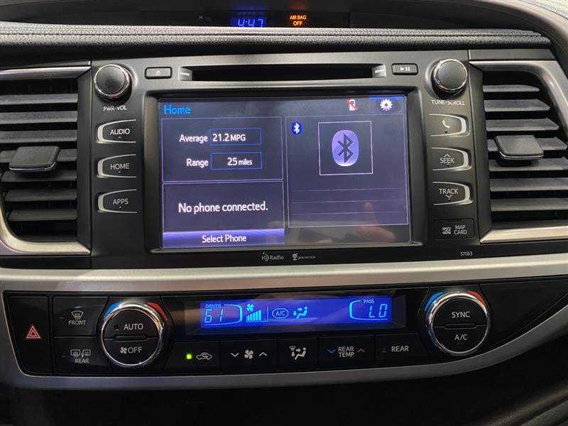 Toyota Highlander XLE AWD V6 2014 Toyota Highlander XLE AWD V6 2014