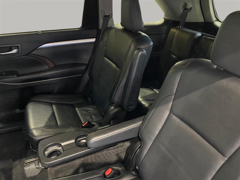 Toyota Highlander XLE AWD V6 2014 Toyota Highlander XLE AWD V6 2014