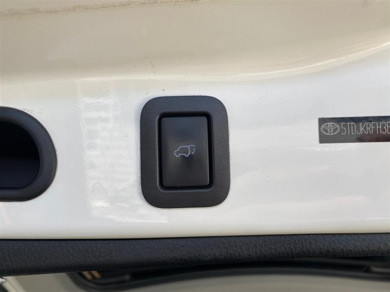 Toyota Highlander XLE AWD V6 2014 Toyota Highlander XLE AWD V6 2014