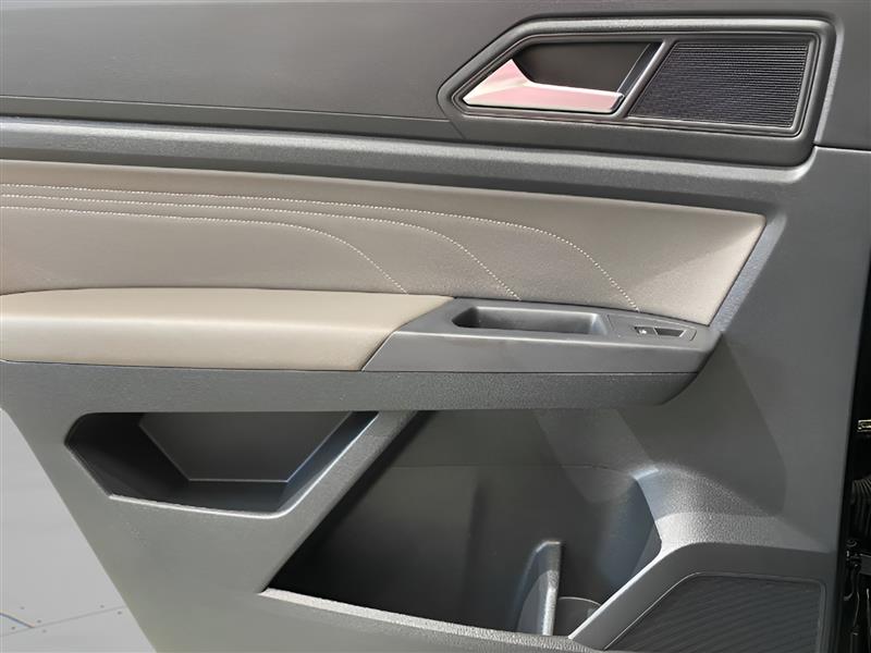 2021 Volkswagen Atlas SE Technology photo 13