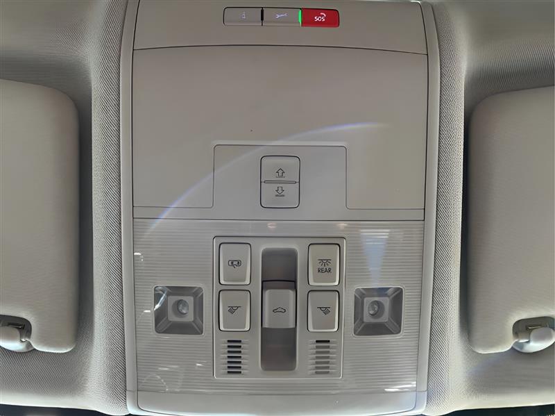 2021 Volkswagen Atlas SE Technology photo 25