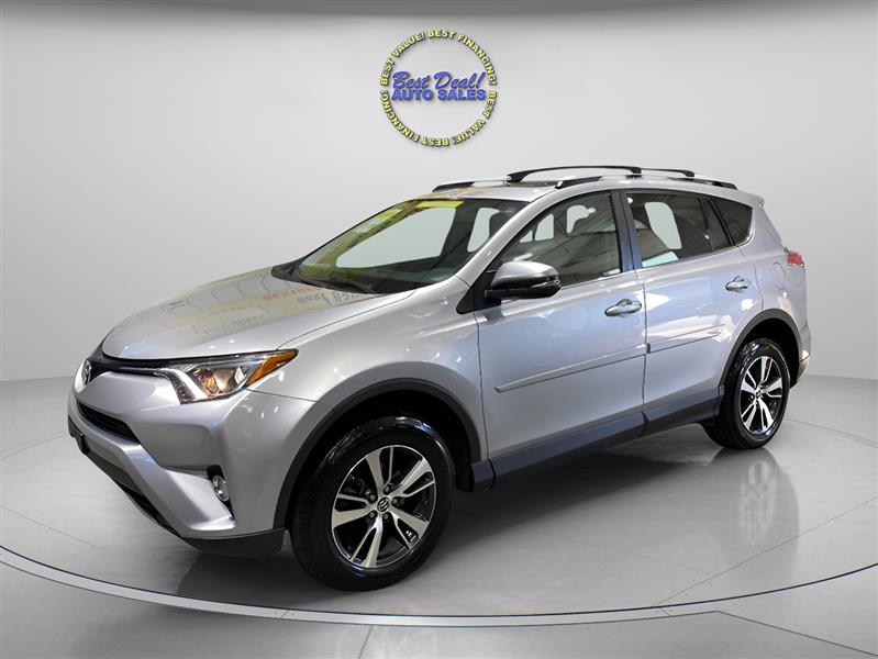 2016 Toyota RAV4 XLE's photo