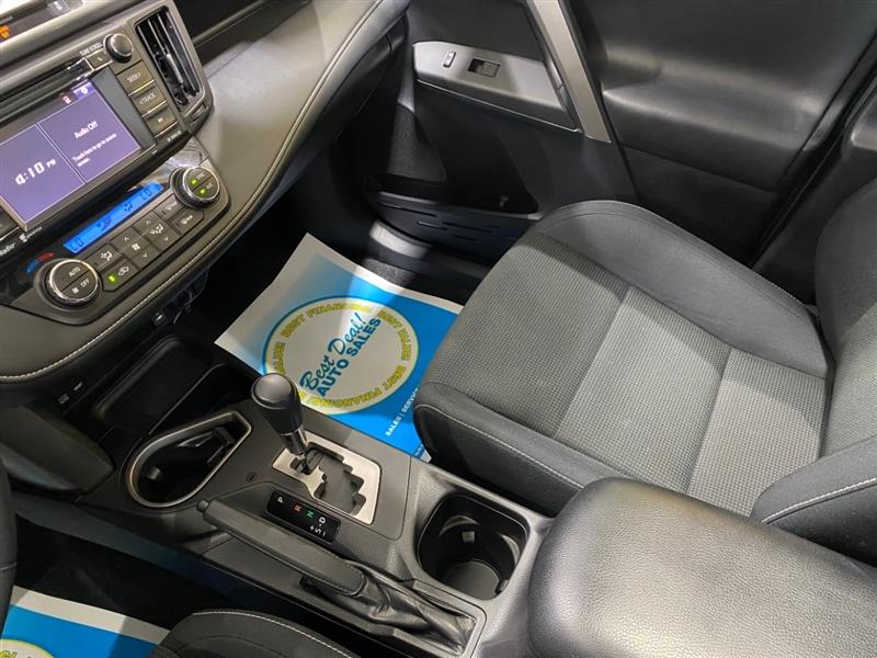 Toyota RAV4 XLE AWD 2016