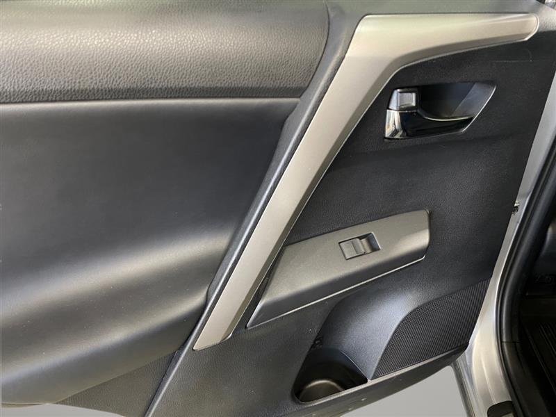 Toyota RAV4 XLE AWD 2016