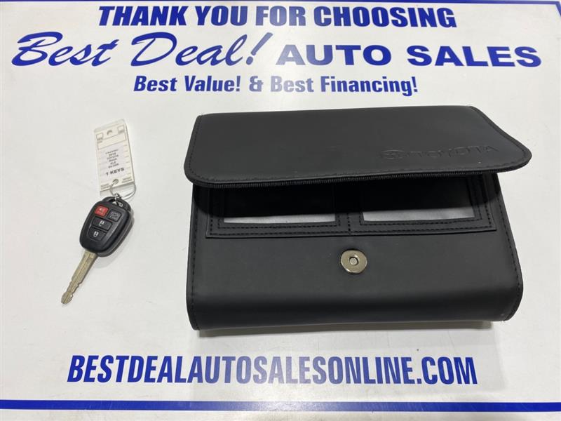 Toyota RAV4 XLE AWD 2016