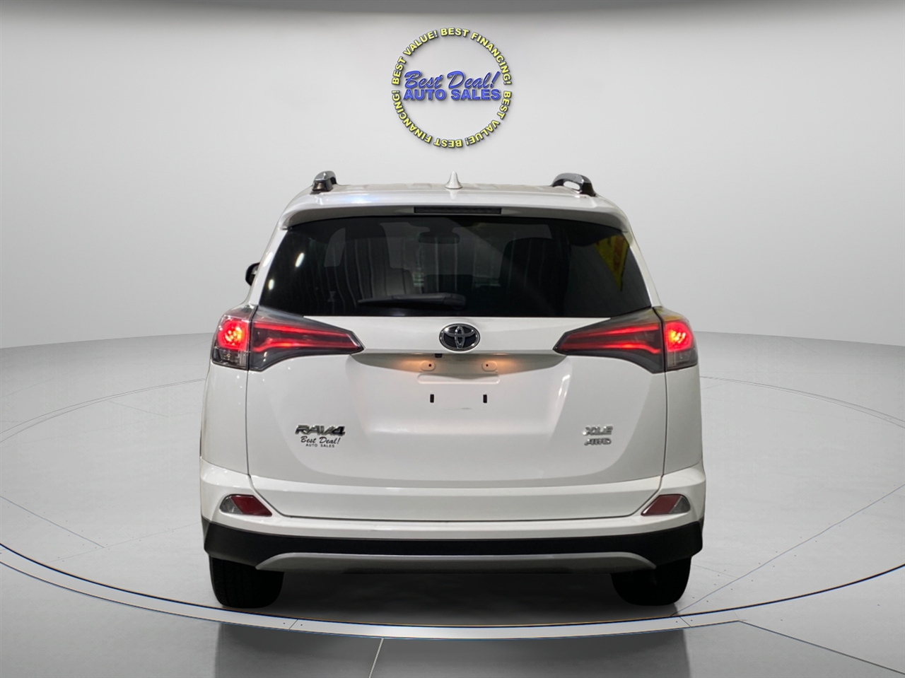 Toyota RAV4 XLE AWD 2017