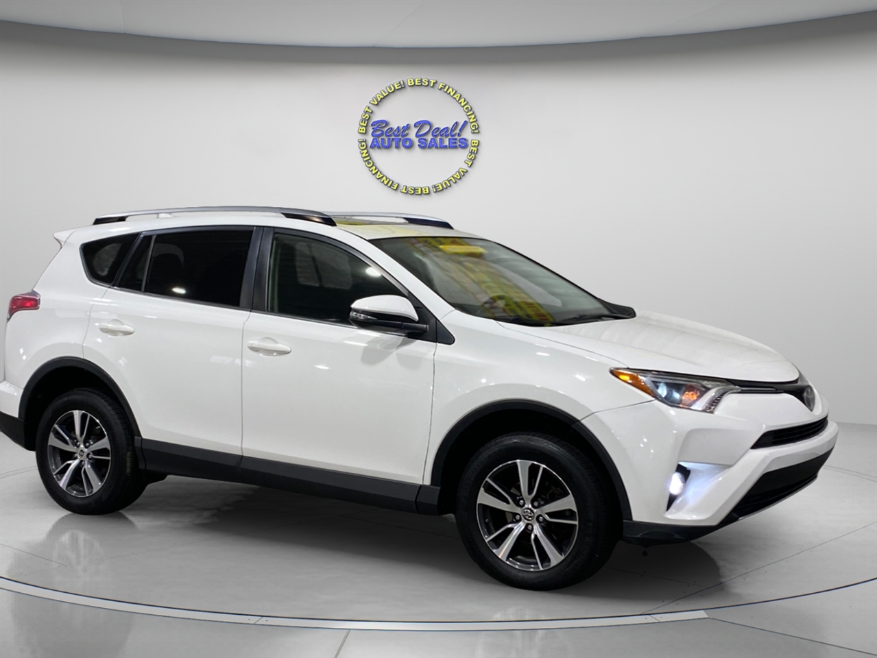Toyota RAV4 XLE AWD 2017