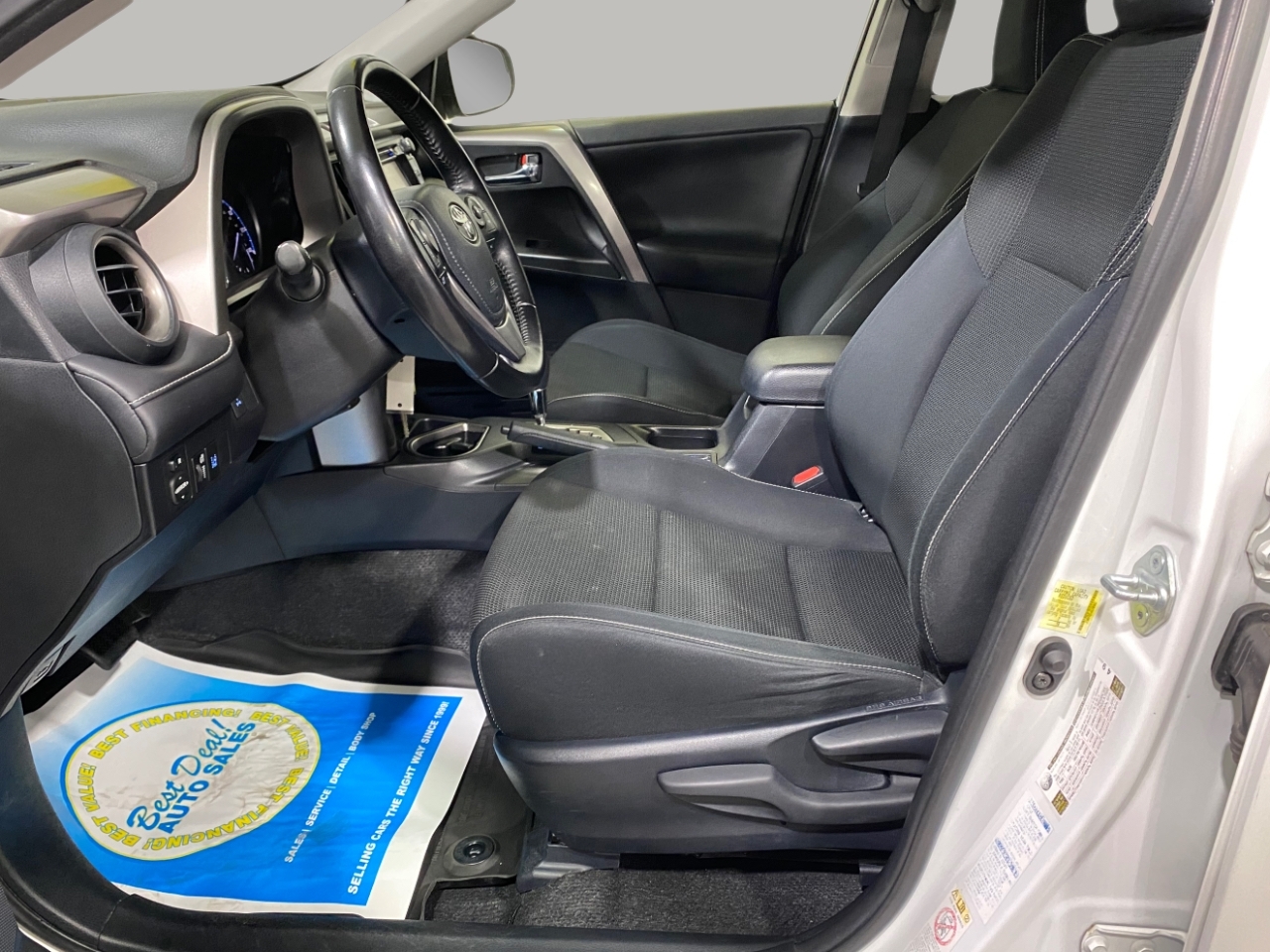 Toyota RAV4 XLE AWD 2017