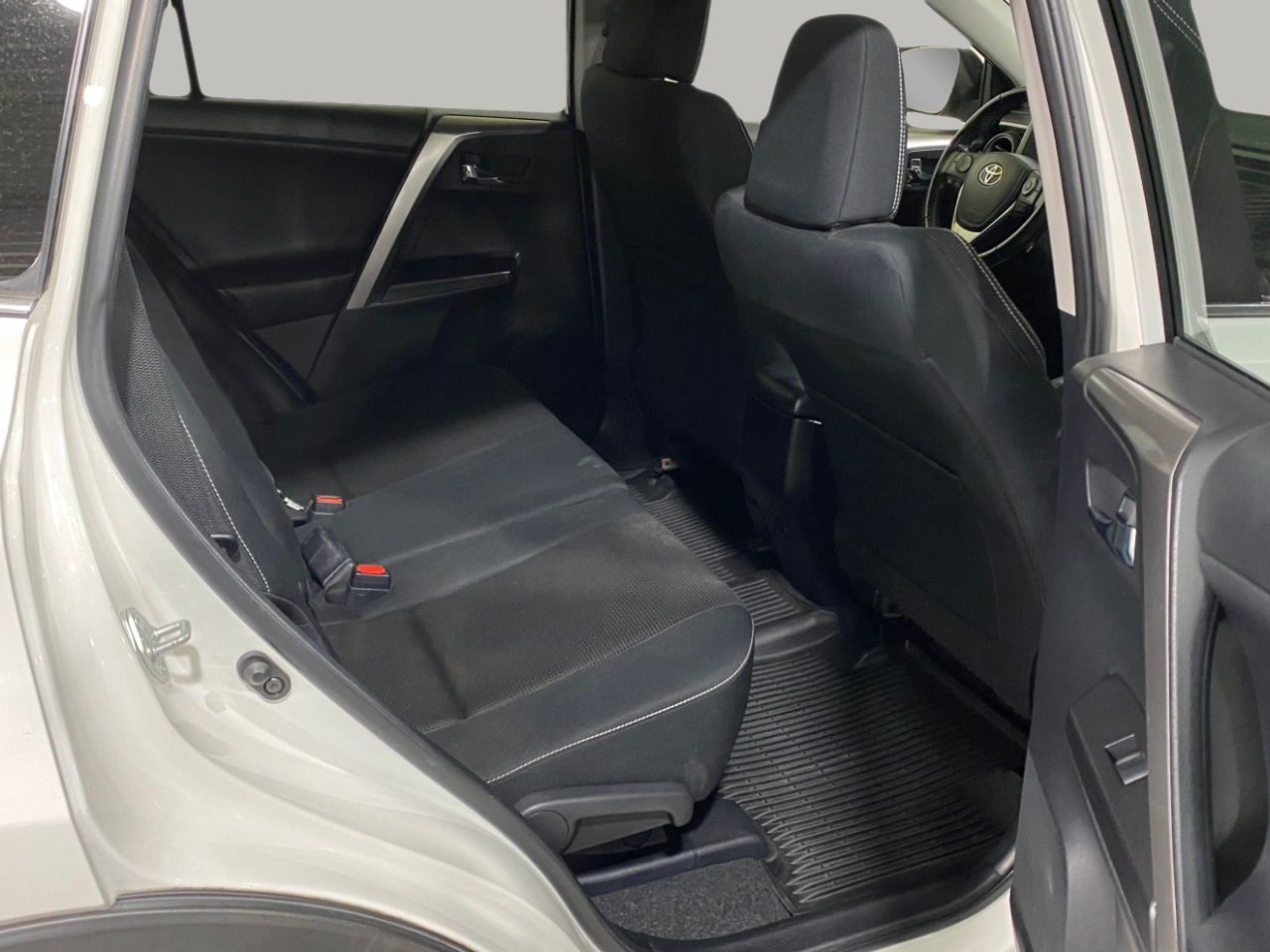 Toyota RAV4 XLE AWD 2017