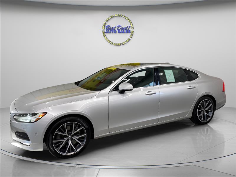 2018 Volvo S90 T6 Momentum AWD