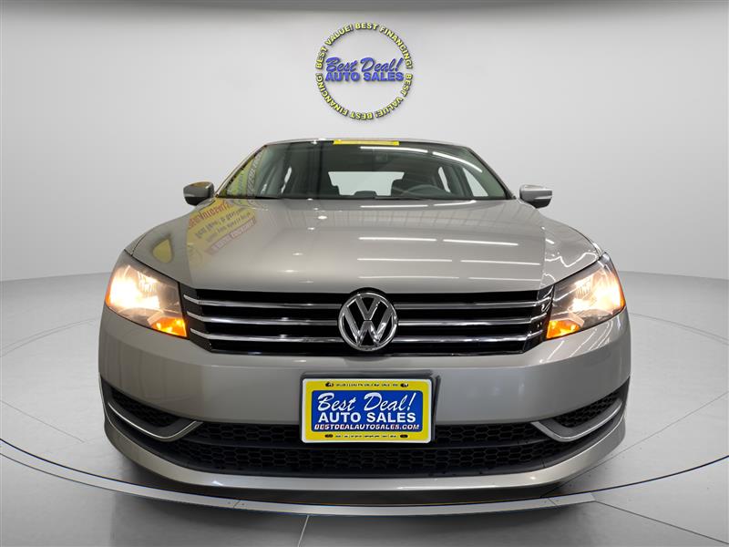 Volkswagen Passat 2.5L SE AT 2013 Volkswagen Passat 2.5L SE AT 2013