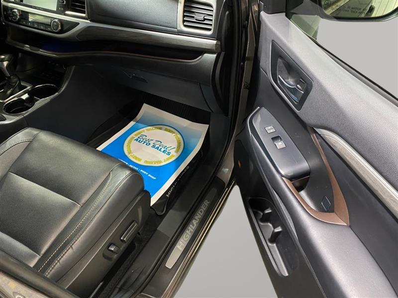 Toyota Highlander Limited Platinum AWD V6 2019