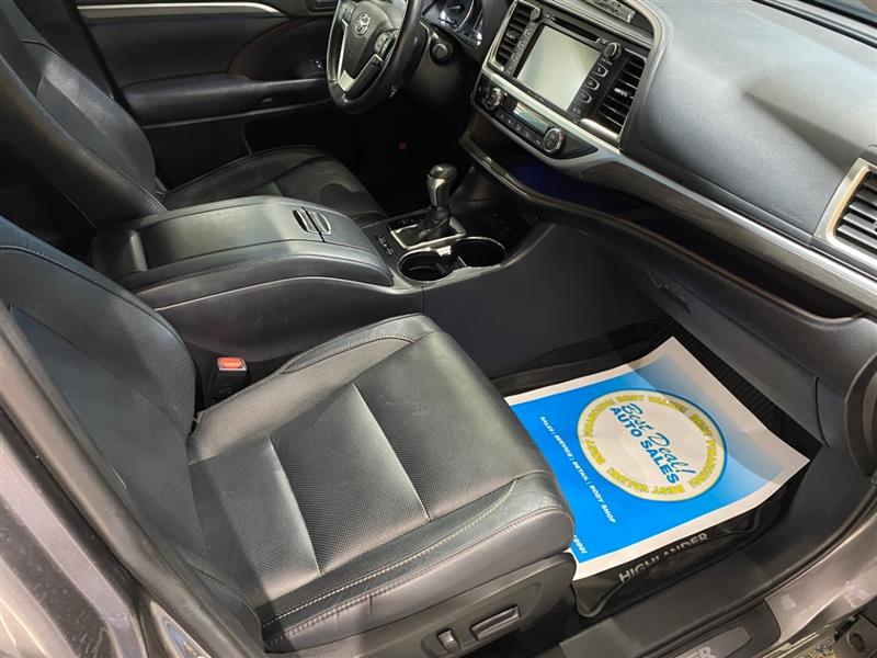 Toyota Highlander Limited Platinum AWD V6 2019