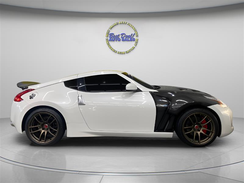 Nissan Z 370Z Coupe Touring 6MT 2017