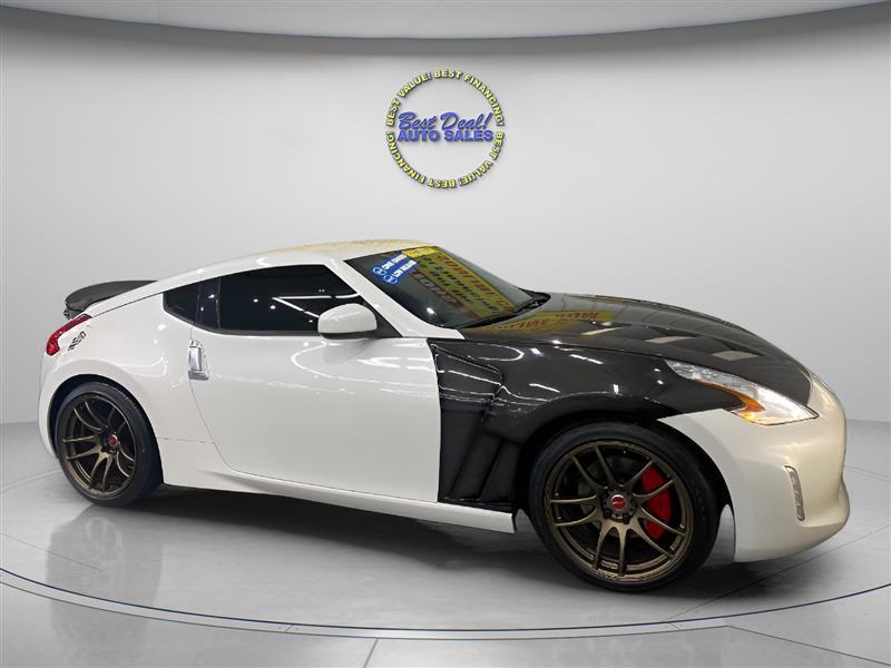 Nissan Z 370Z Coupe Touring 6MT 2017