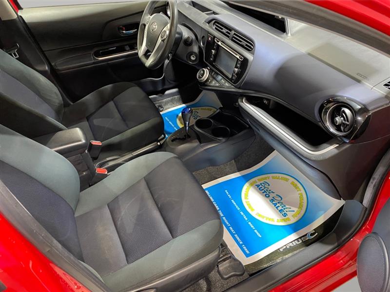 Toyota Prius c Base 2015