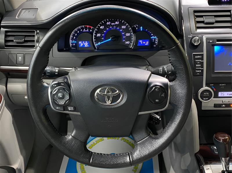 Toyota Camry XLE V6 2012