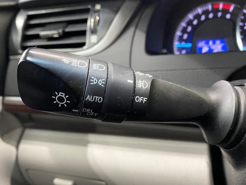 Toyota Camry XLE V6 2012