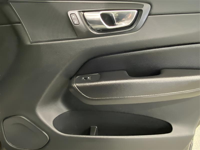 Volvo XC60 T8 Momentum Hybrid AWD 2022