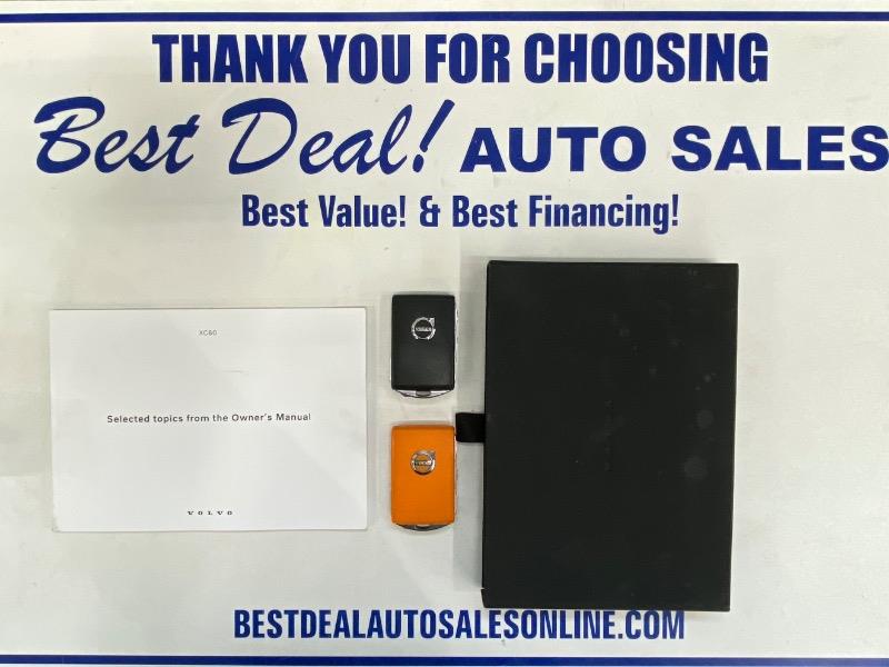 Volvo XC60 T8 Momentum Hybrid AWD 2022