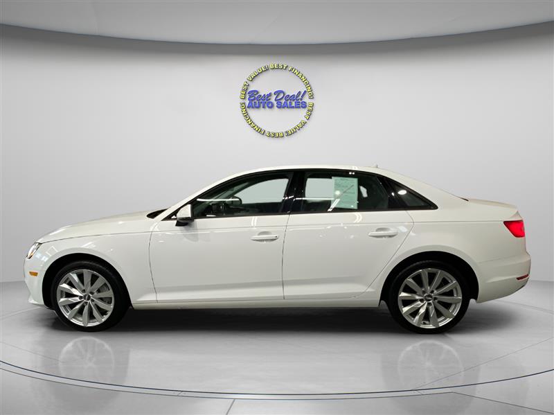 Audi A4 2.0T Premium quattro Sedan 2017