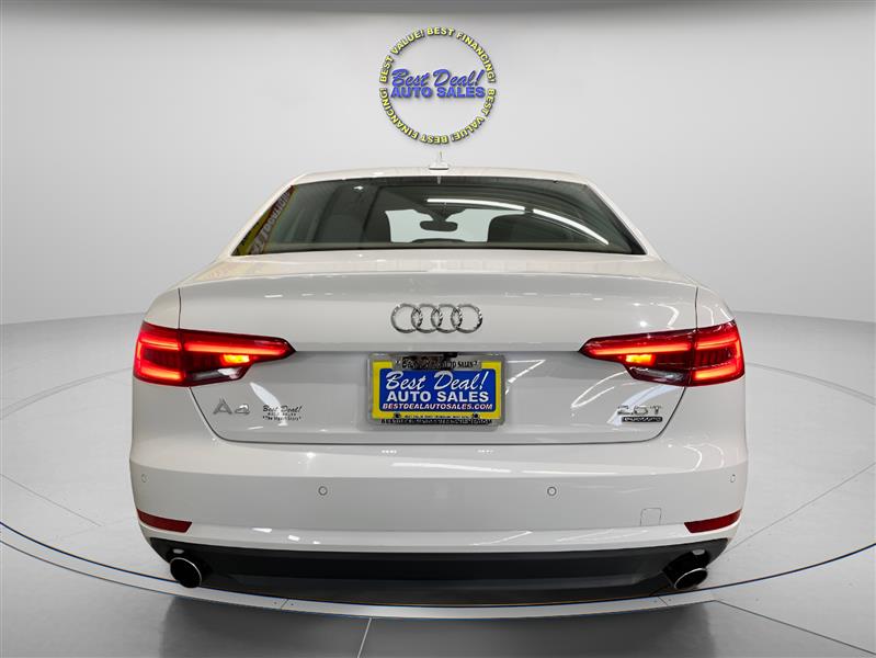 Audi A4 2.0T Premium quattro Sedan 2017