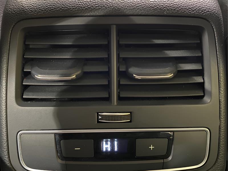 Audi A4 2.0T Premium quattro Sedan 2017