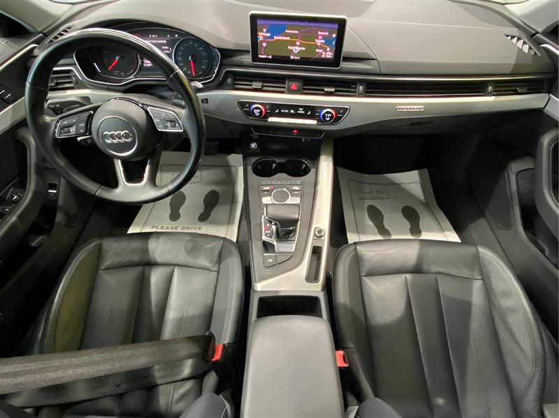 Audi A4 2.0T Premium quattro Sedan 2017