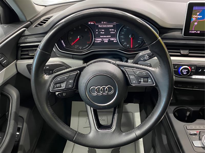 Audi A4 2.0T Premium quattro Sedan 2017