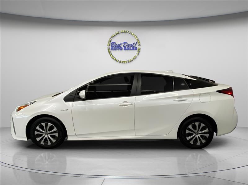 Toyota Prius LE AWD-e 2022