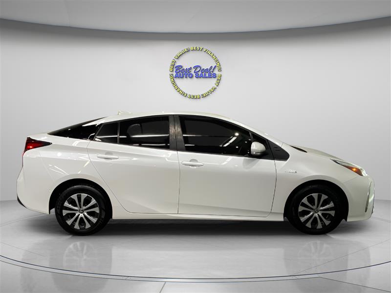 Toyota Prius LE AWD-e 2022