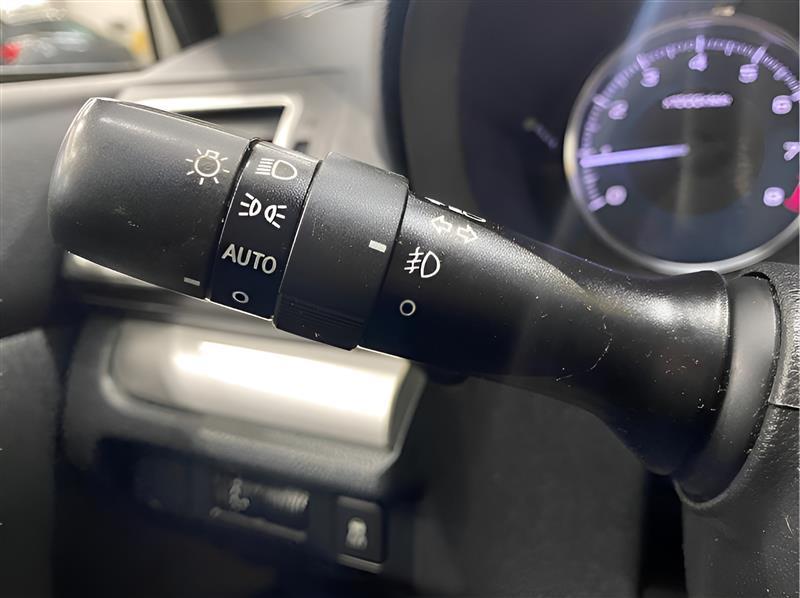 Subaru Impreza 2.0i Sport Limited PZEV 5-Door 2015