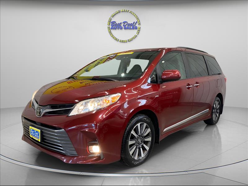 2019 Toyota Sienna XLE 7-Passenger AWD