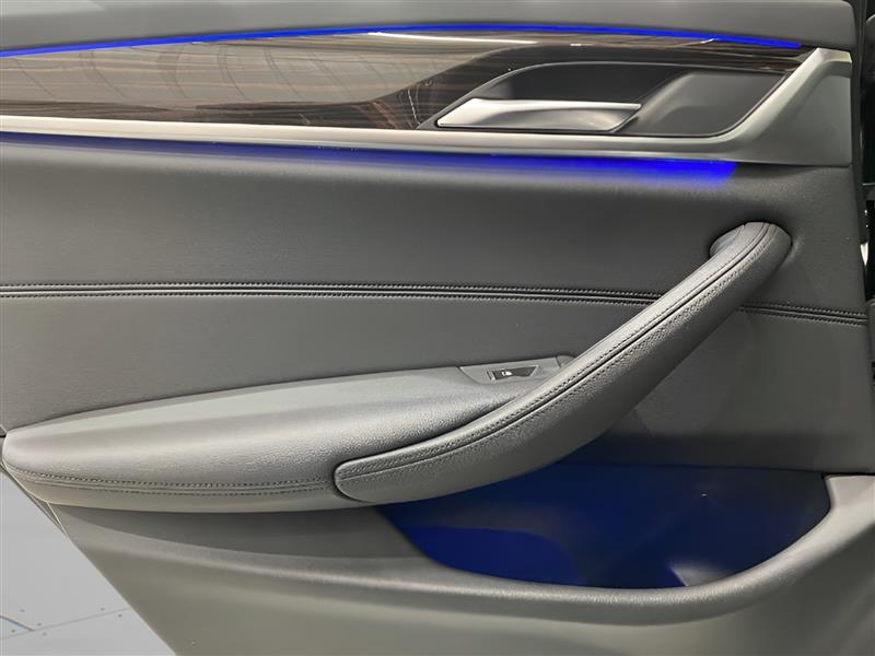 BMW 5-Series 530i xDrive 2018