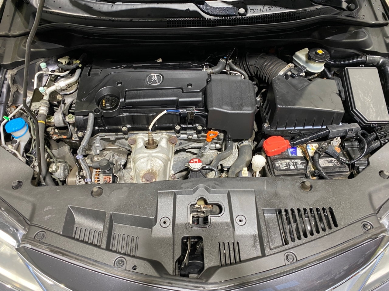 Acura ILX 8-Spd AT w/ Premium Package 2017