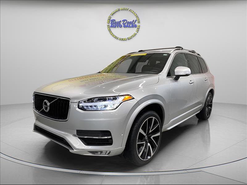 2018 Volvo XC90 T6 Momentum AWD