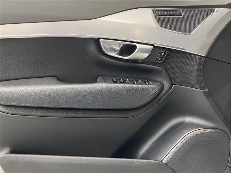 Volvo XC90 T6 Momentum AWD 2018