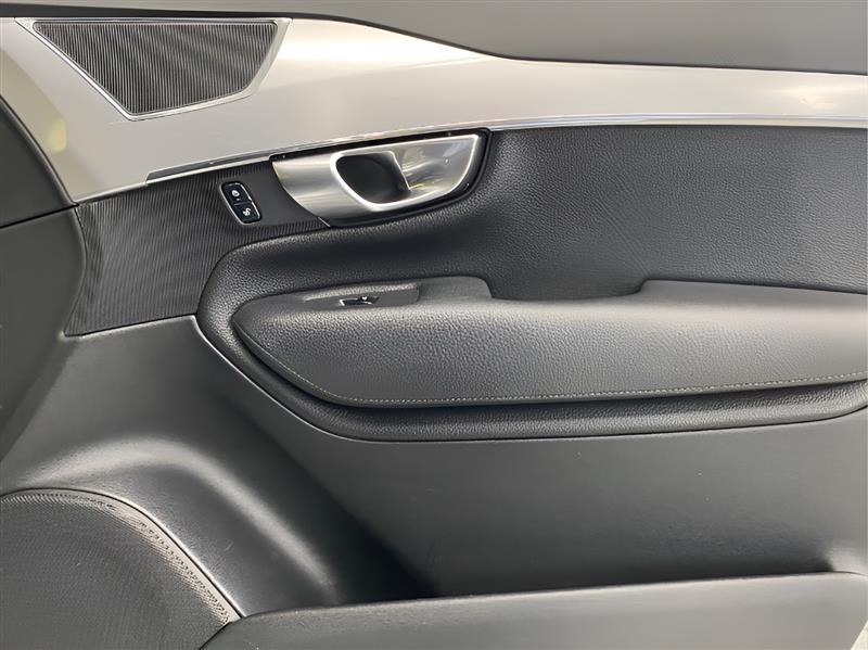 Volvo XC90 T6 Momentum AWD 2018