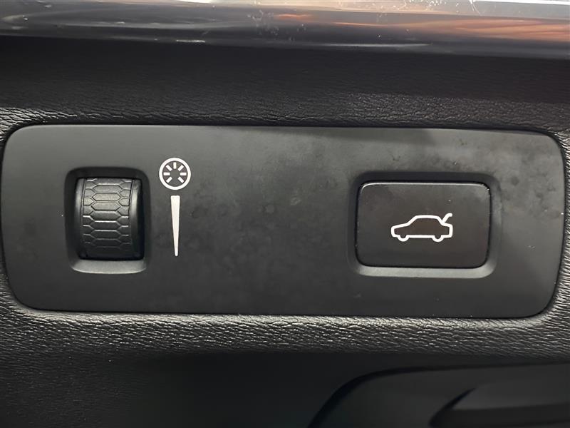 Volvo XC90 T6 Momentum AWD 2018