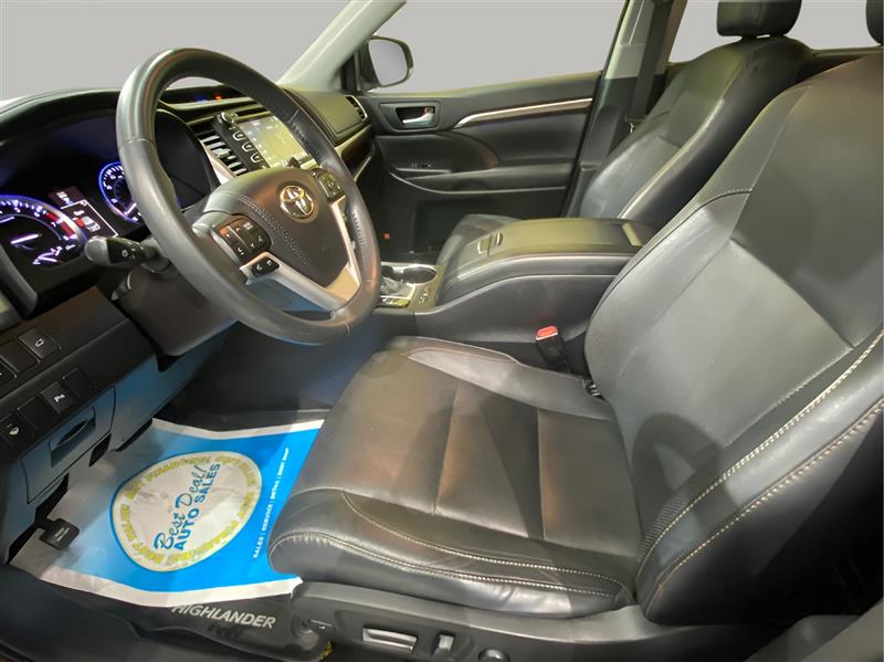 Toyota Highlander Limited AWD V6 2016