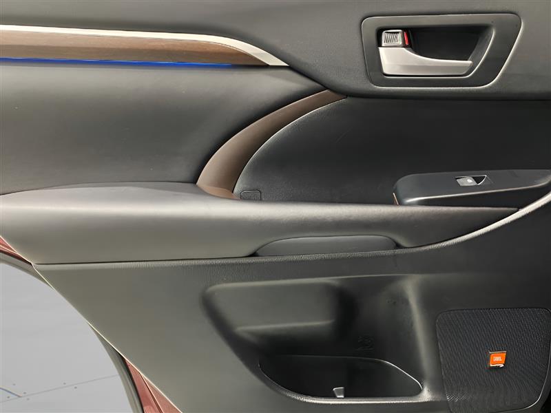 Toyota Highlander Limited AWD V6 2016