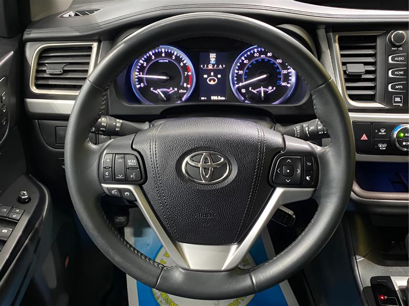 Toyota Highlander Limited AWD V6 2016