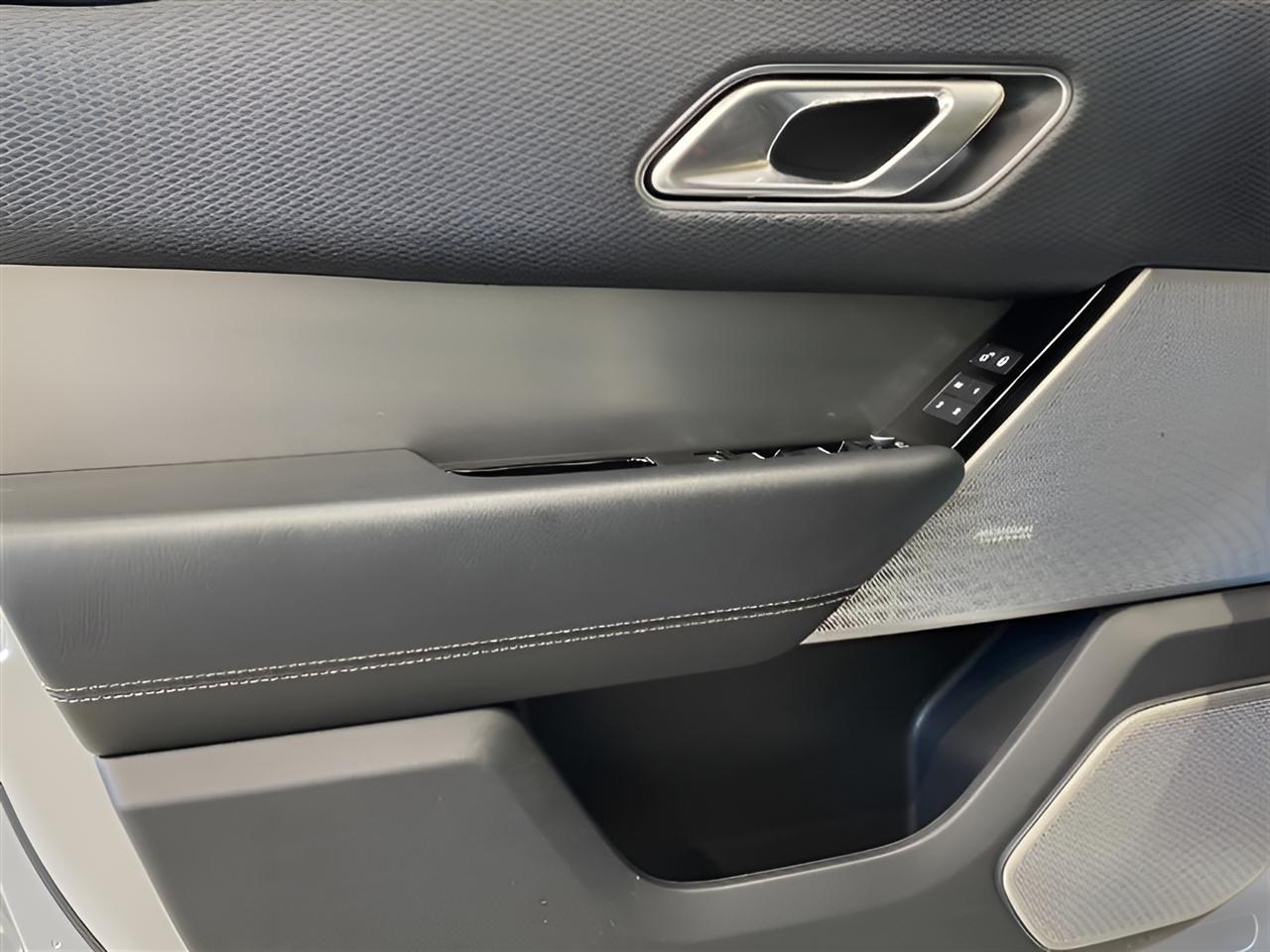 Land Rover Range Rover Velar S 2018