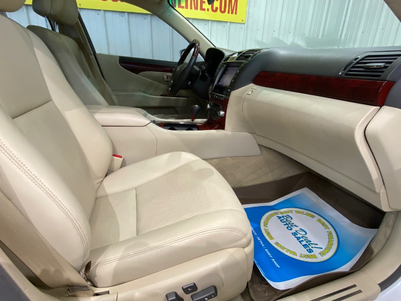 Lexus LS 460 L Luxury Sedan AWD 2011