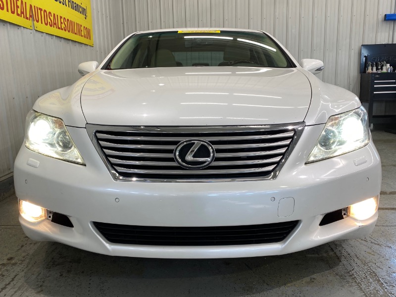 Lexus LS 460 L Luxury Sedan AWD 2011