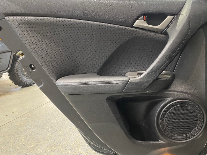 Acura TSX 5-speed AT 2010