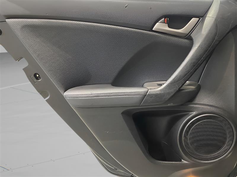 Acura TSX 5-speed AT 2010