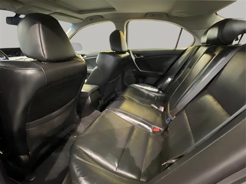 Acura TSX 5-speed AT 2010