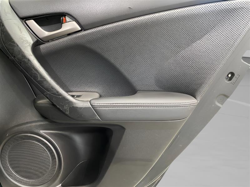 Acura TSX 5-speed AT 2010