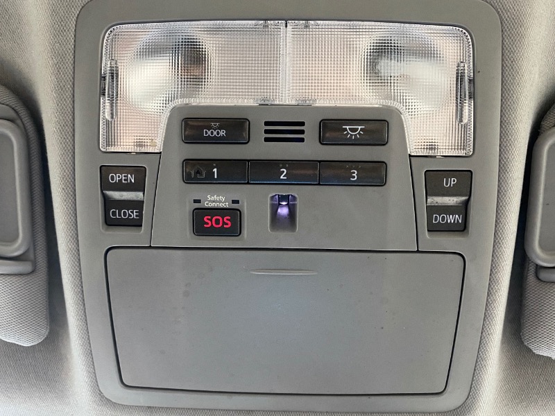 Toyota Camry Hybrid LE 2012